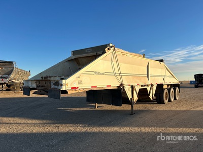 2007 Midland MG41MX3000 Tri/A Belly Dump Trailer