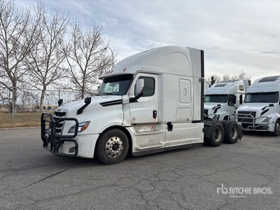 2020 Freightliner Cascadia 126 6x4 تراكتور شاحنة كابينة النوم (ثنائية المحور)