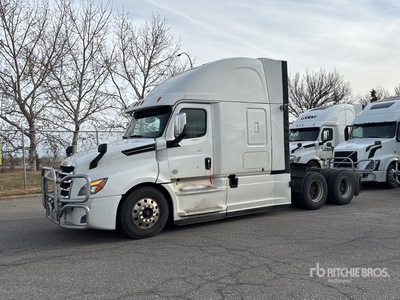 2020 Freightliner Cascadia 126 6x4 تراكتور شاحنة كابينة النوم (ثنائية المحور)
