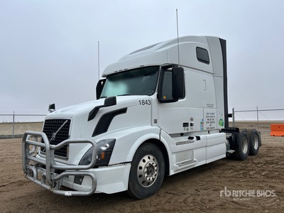2018 Volvo VNL64T670 6x4 Cabeza Tractora Cabina Dormitorio