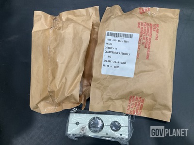 (15) Basic Rubber & Plastics 364022-11 Clamp Block Assemblies