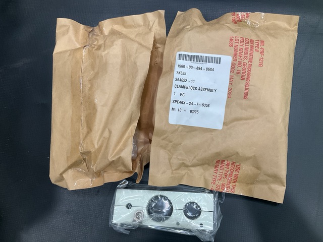 (15) Basic Rubber & Plastics 364022-11 Clamp Block Assemblies