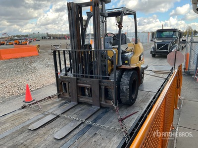 Cat PD8000 Forklift