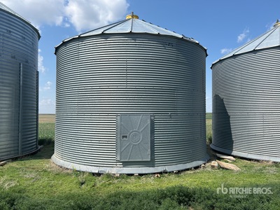 Westeel-Rosco +/- 3500 bu 5 Ring Grain Bin