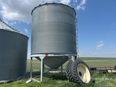 Westeel +/- 2200 bu 5 Ring Hopper Grain Bin