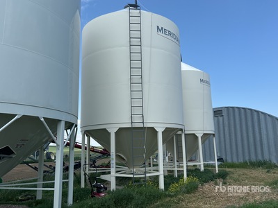 2014 Meridian 1615S S7 +/- 107 ton Smooth Wall Hopper Contenedor de grano