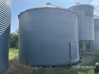 Westeel-Rosco +/- 3500 bu 5 Ring Grain Bin