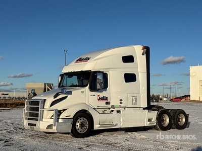 2021 Volvo VNL 6x4 Ciągnik siodłowy T/A z kabiną sypialną