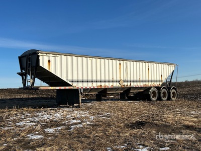 2007 Doepker Tri-Axel 45 ft Tri/A Grain Trailer