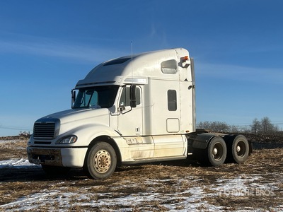 2004 Freightliner Columbia 112 6x4 T/A Sleeper Truck Tractor