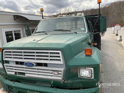 1985 Ford F-700 Pritsche-Lkw