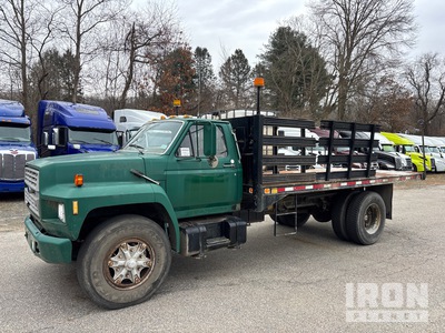 1985 Ford F-700 4x2 Flatbed Dump Truck