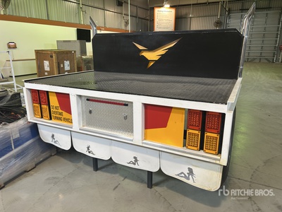 Custom Built S/A Bar Table Divers - Mobilier de bureau