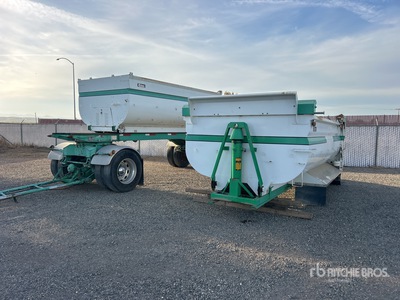 2006 Reliance T/A Turntable Transfer Trailer