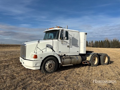 Volvo 6x4 T/A Sleeper Truck Tractor