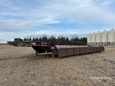 Palomino Manufacturing Muv-All 53 ft Tri/A Equipment Trailer