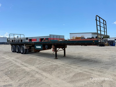 1993 Haulmark 13.1 m Tri/A Lead Flatbed Trailer