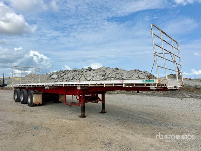 1988 Haulmark 13.1 m Tri/A Lead Flatbed Trailer