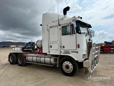 1996 Kenworth K100G 6x4 Ciągnik siodłowy T/A z kabiną sypialną