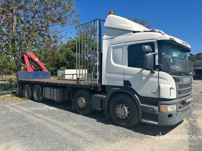 HMF 1220-K3 on 2014 Scania P400 8x2 Twin-Steer Sleeper Flatbed Truck w/Crane