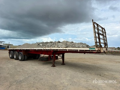 1988 Haulmark Tri/A Pritsche Anhänger