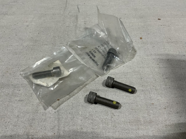 (92) Westinghouse 935F432PC23 Socket Head Cap Screws