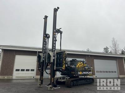 2024 Solar Pilling Hydraulic Pilling Device/ Proto On 2016 Hyundai HX220L Remote Controlled Pose poteaux sur chenilles