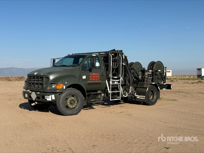 2001 Ford F-650 Super Duty Aircraft Hydrant Truck
