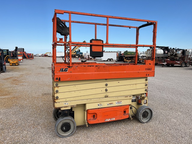2015 JLG 2632ES Scissor Lift