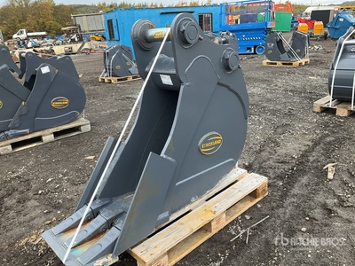 Strickland 18 in Trench Excavator Bucket - Fits Hitachi ZX210