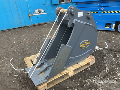 Strickland 18 in Trench Excavator Bucket - Fits Hitachi ZX130