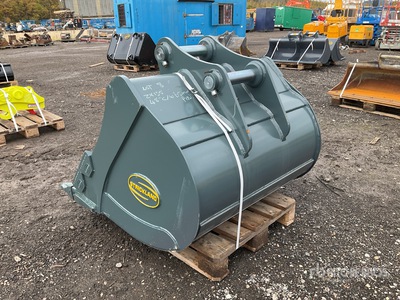 Strickland 48 in Loading Excavator Bucket - Fits Hitachi ZX130