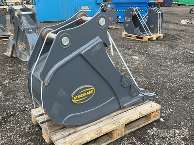 Strickland 18 in Trench Excavator Bucket - Fits Hitachi ZX130