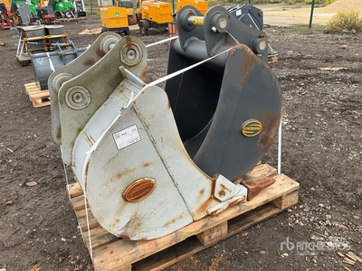 Strickland Excavator Bucket - Fits Doosan DX85