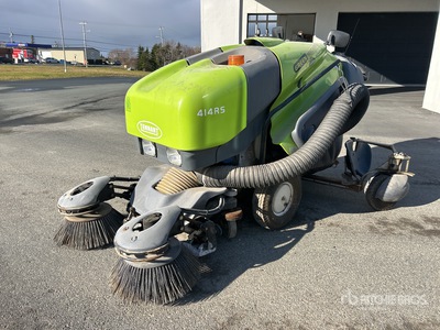 Tennant Green Machine 414RS Ride-On Barredora
