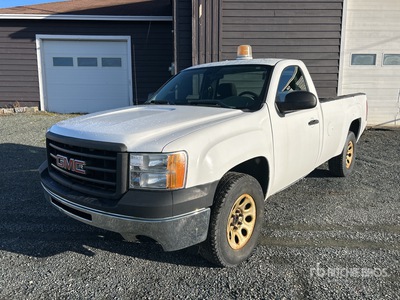 2013 GMC Sierra 1500 4x2 بيك اب