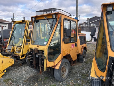 Trackless MT5T Tractor Municipal
