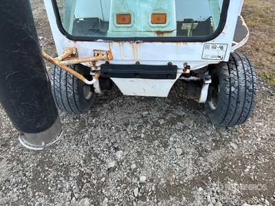 Madvac Ride On Outdoor Vacuum Cleaner (Inoperable)