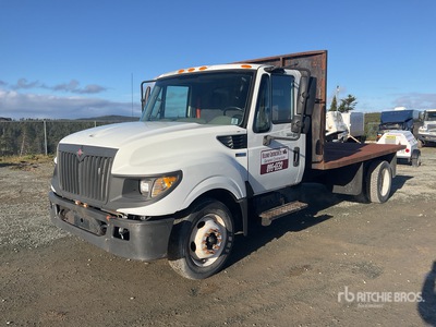 2013 International Terrastar 4x2 Camión Caja Abierta