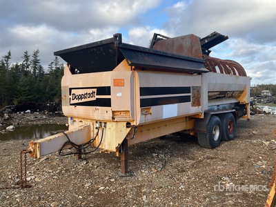 2003 Doppstadt SM518 Portable Trommel Screen
