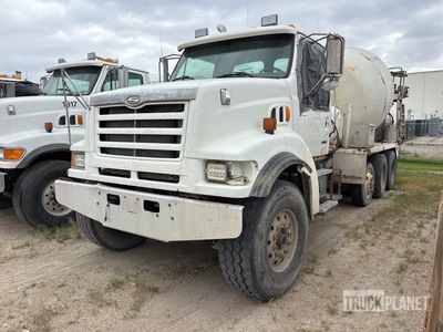 1999 Sterling LT9511 10x4 Mixer Truck (Inoperable)