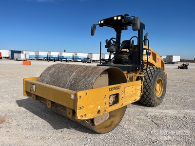 2018 Cat CS54B Rullo vibrante ferro gomma