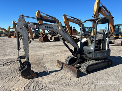 2011 Bobcat E32 Mini Excavator