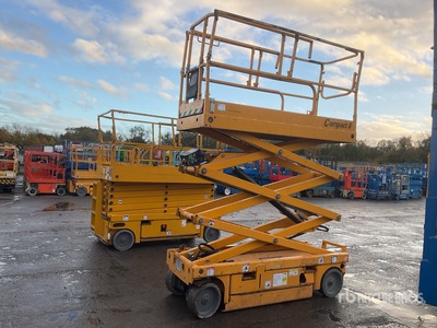 2015 Haulotte COMPACT8 Electric Scissor Lift