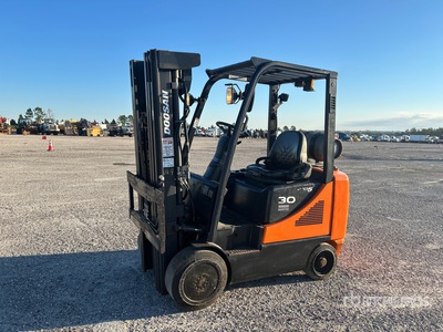Doosan GC30P-5 5150 lb Cushion Tire Forklift
