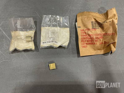 (21) Assorted Electrical Retainers