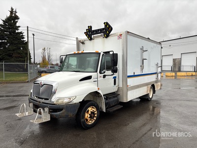 2010 International 4300 4x2 Servicewagen