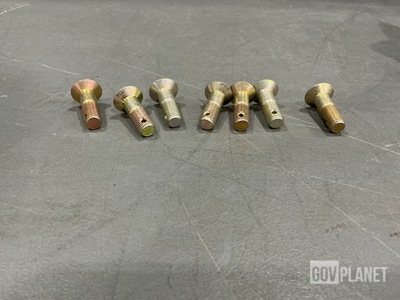 (7) NAS NAS336CP11 Close Tolerance Screws