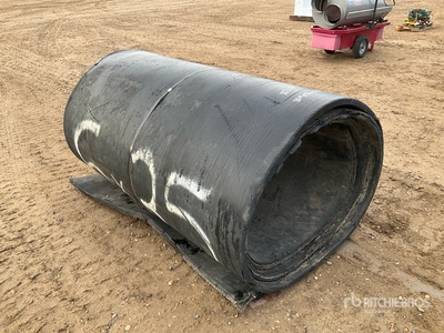 Quantity of 50 ft x 36 in x 1.25 in Rubber Matting ادوات صناعية متنوعة