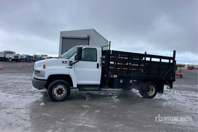 2005 Chevrolet C4500 4x2 Camion à Plateau